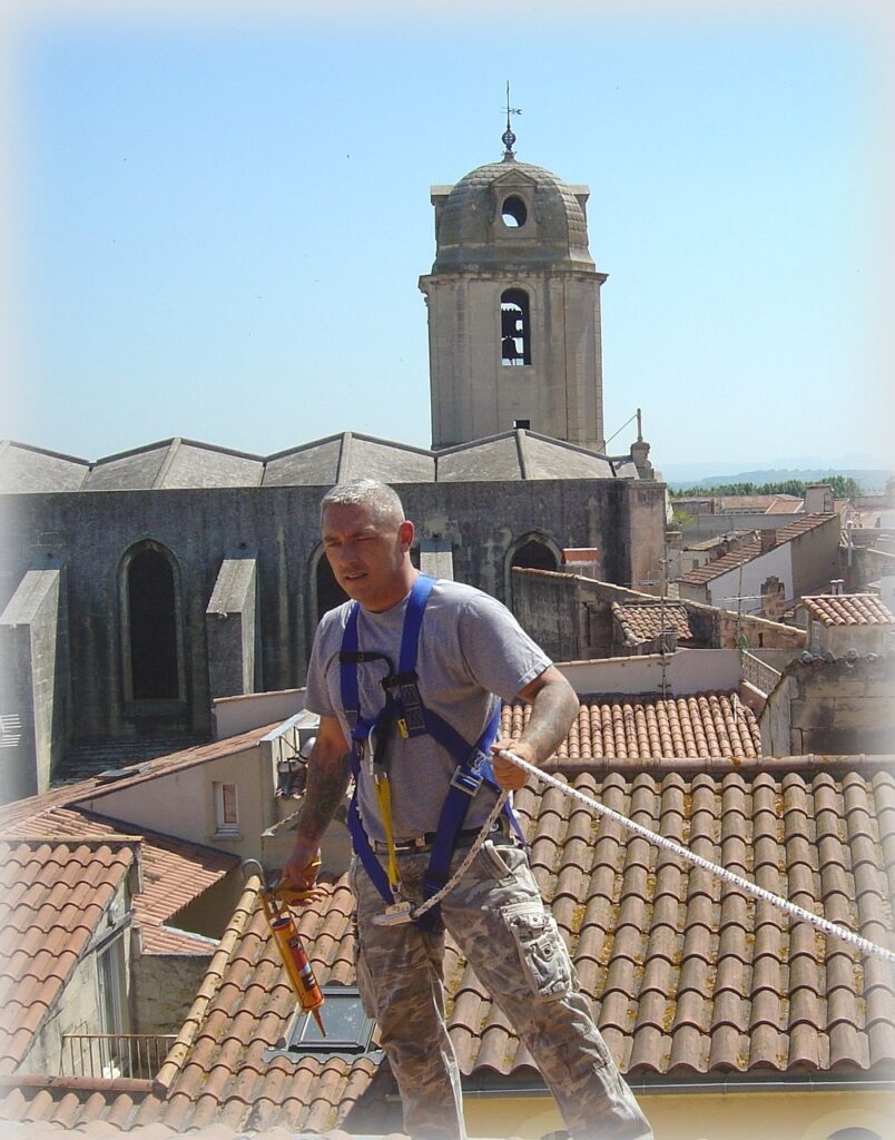 roof repair, tiles, arles